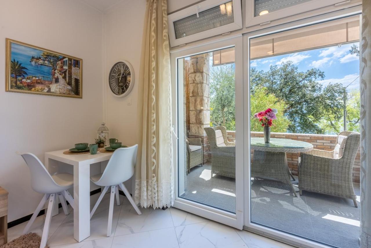 Villa Lucia Crikvenica Exterior foto
